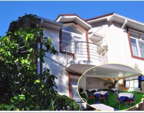 Guest House Samburova 82